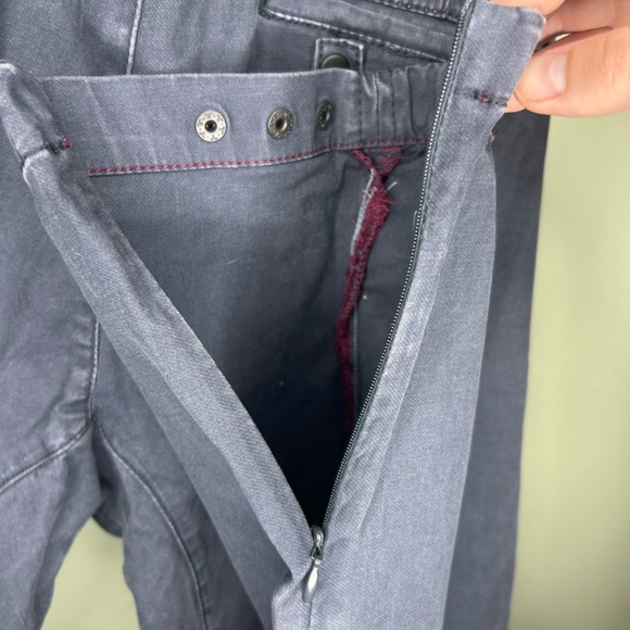 Men's Navy Skinny Joggers Medium - Picture 9 of 9